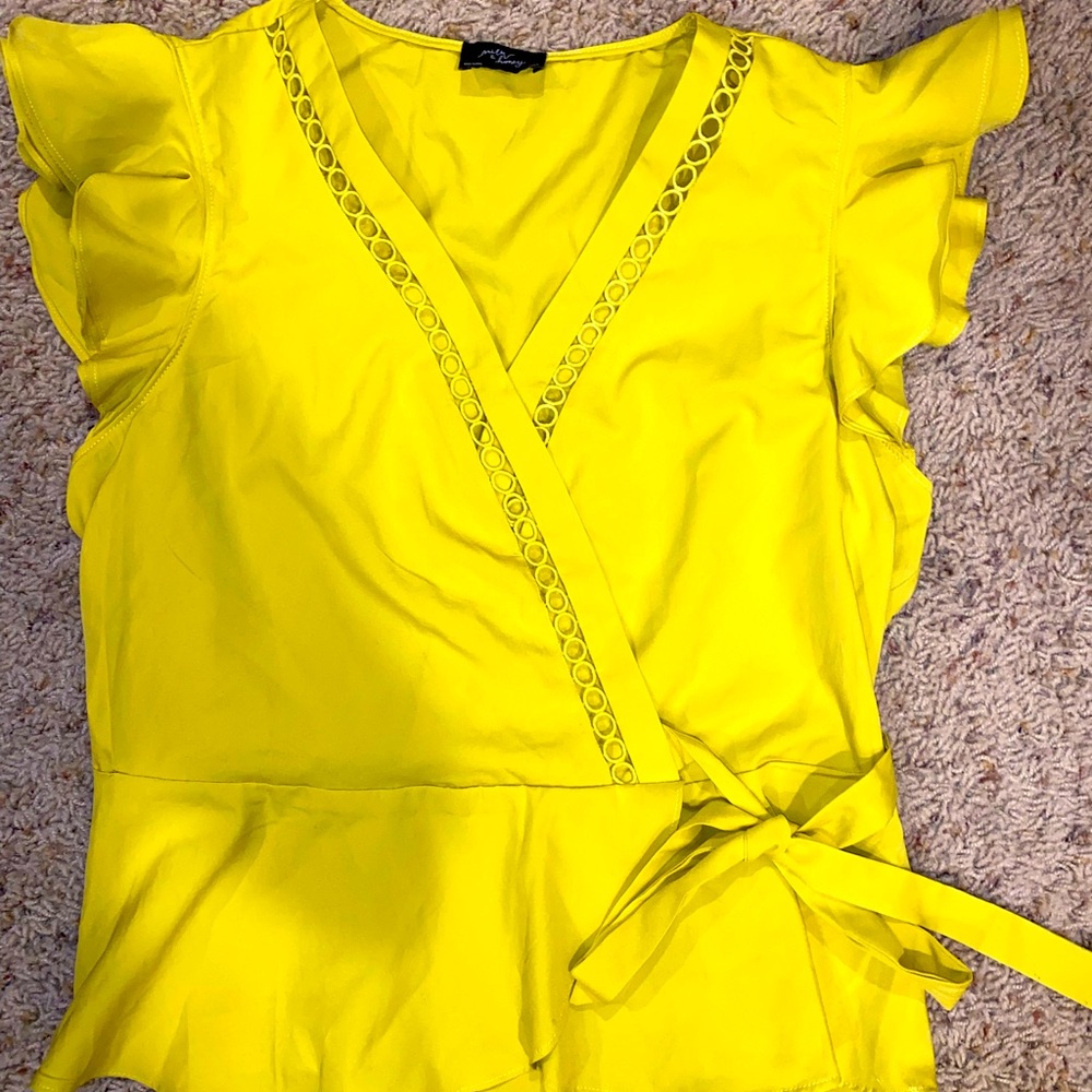 Cute blouse